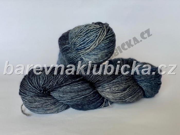 Malabrigo Caprino 845 cirrus gray