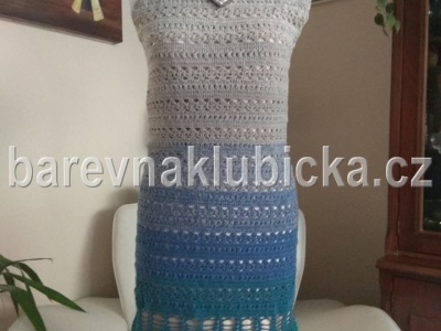 Háčkováné šaty